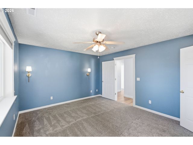 7642 TREBBER St, Keizer, OR 97303