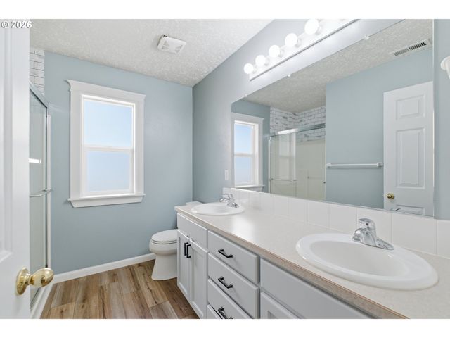 7642 TREBBER St, Keizer, OR 97303