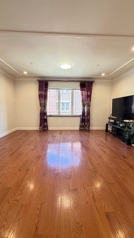 3521 S Parnell Avenue C, Chicago, IL 60609