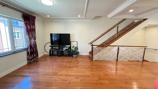 3521 S Parnell Avenue C, Chicago, IL 60609