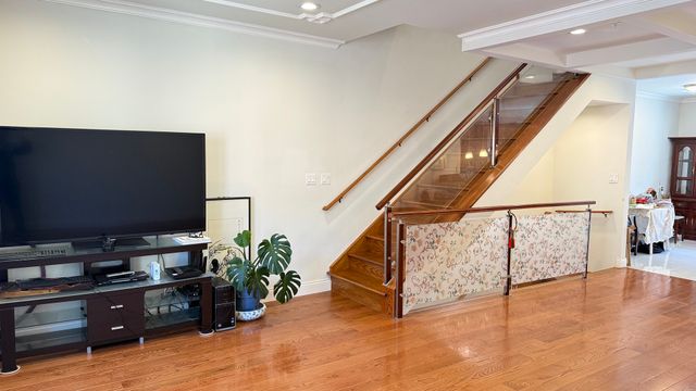3521 S Parnell Avenue C, Chicago, IL 60609