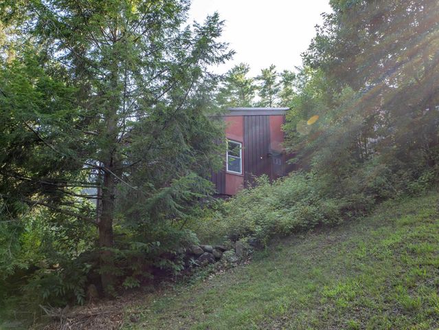 15 Fort Hill Road, Nottingham, NH 03290
