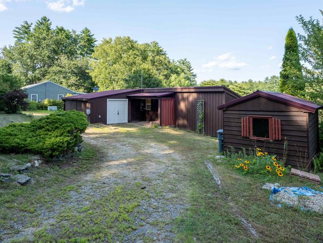 15 Fort Hill Road, Nottingham, NH 03290