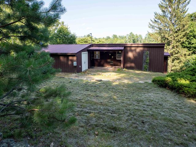 15 Fort Hill Road, Nottingham, NH 03290