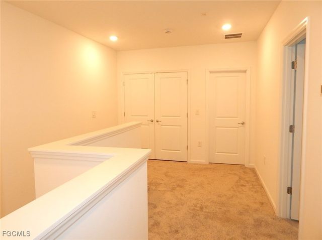 1437 Weeping Willow CT, Cape Coral, FL 33909