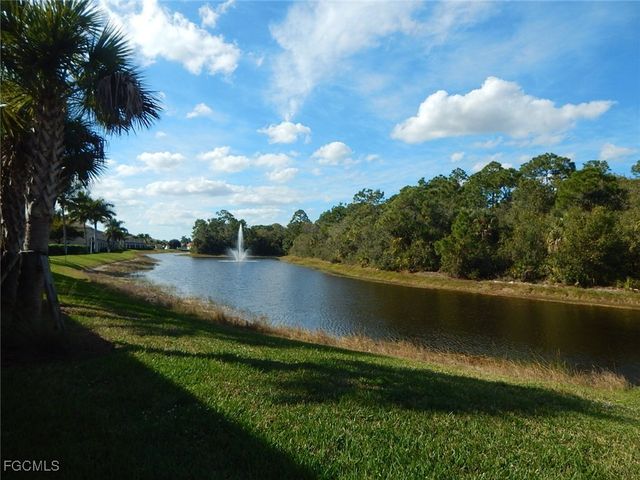 1437 Weeping Willow CT, Cape Coral, FL 33909