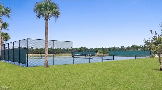 1437 Weeping Willow CT, Cape Coral, FL 33909