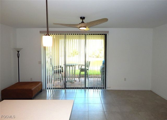 1437 Weeping Willow CT, Cape Coral, FL 33909