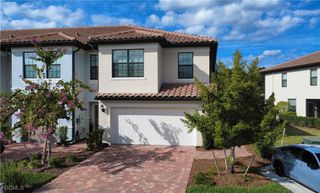 1437 Weeping Willow CT, Cape Coral, FL 33909