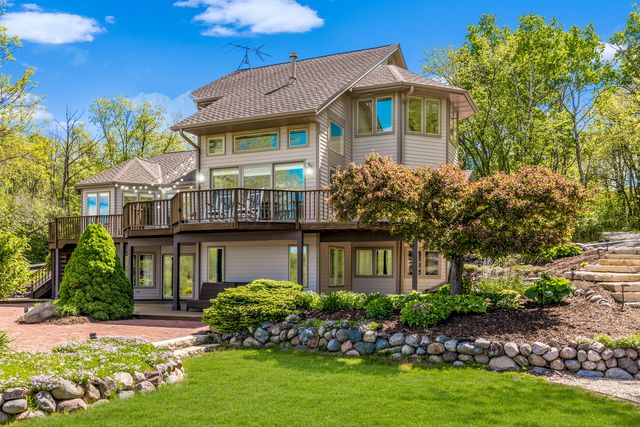 1507 St Augustine Road, Erin, WI 53027