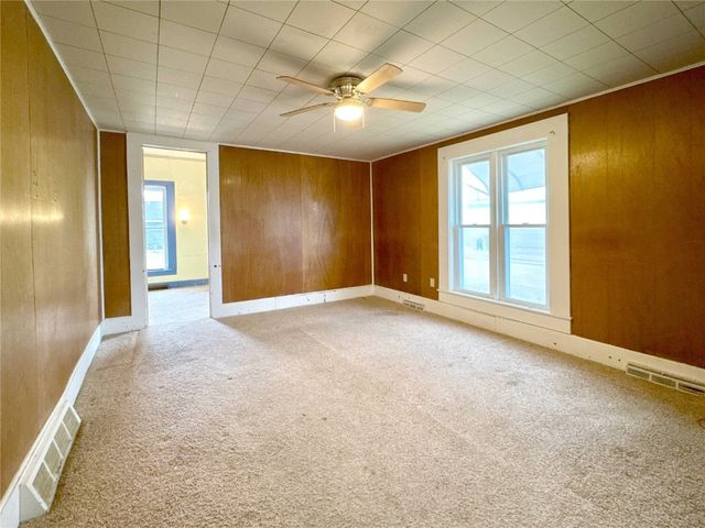 2540 8th Avenue, Marion, IA 52302