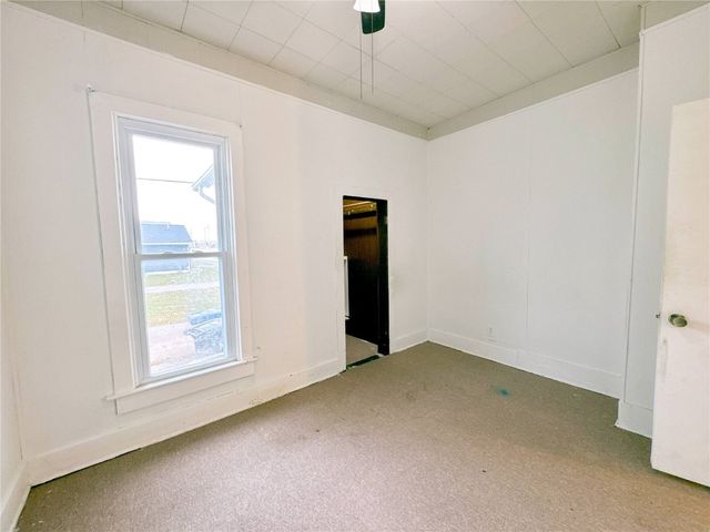 2540 8th Avenue, Marion, IA 52302