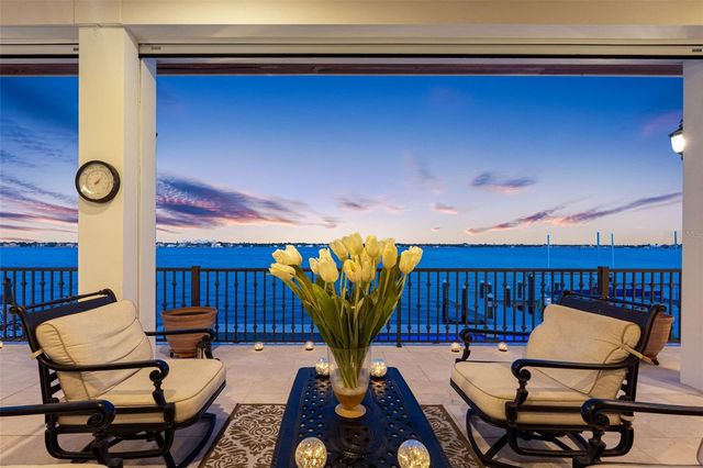 487 MEADOW LARK DR, Sarasota, FL 34236