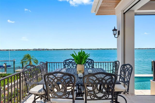 487 MEADOW LARK DR, Sarasota, FL 34236