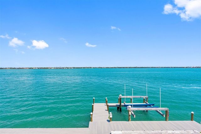 487 MEADOW LARK DR, Sarasota, FL 34236