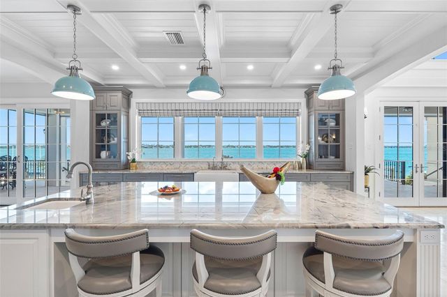 487 MEADOW LARK DR, Sarasota, FL 34236