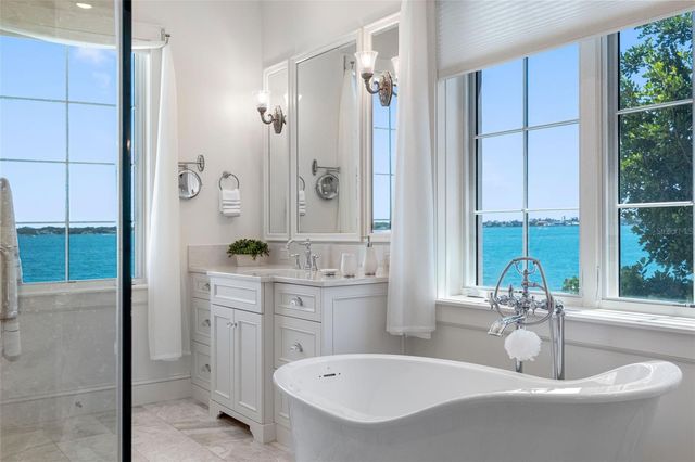 487 MEADOW LARK DR, Sarasota, FL 34236