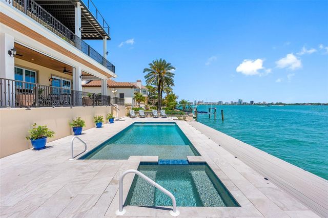 487 MEADOW LARK DR, Sarasota, FL 34236