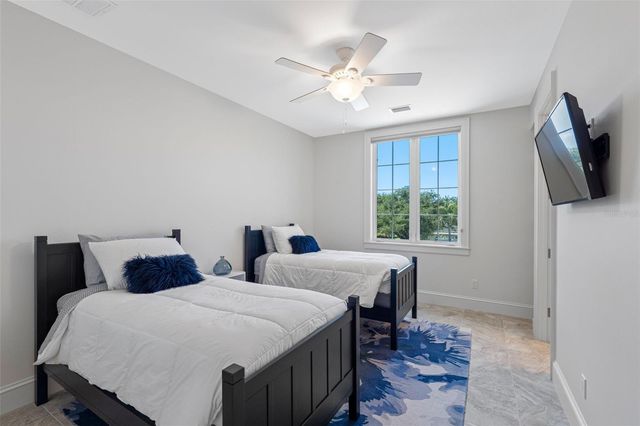 487 MEADOW LARK DR, Sarasota, FL 34236
