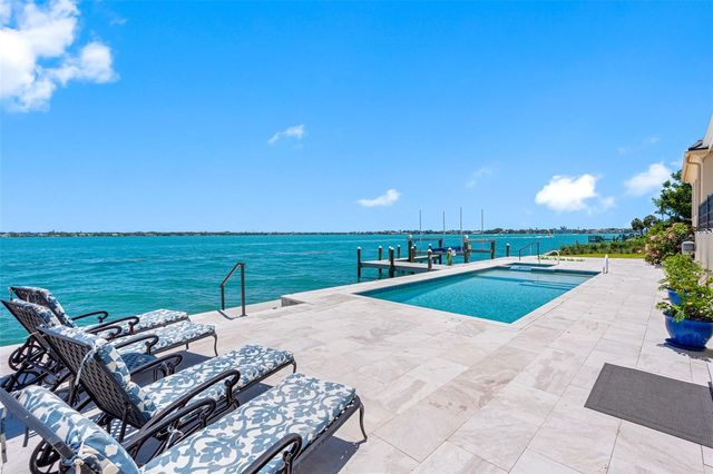487 MEADOW LARK DR, Sarasota, FL 34236