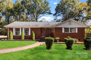 3220 Wiseman Drive, Charlotte, NC 28227