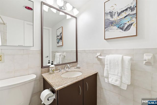 551 Observer Highway 3L, Hoboken, NJ 07030