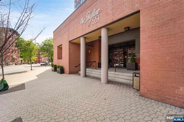 551 Observer Highway 3L, Hoboken, NJ 07030
