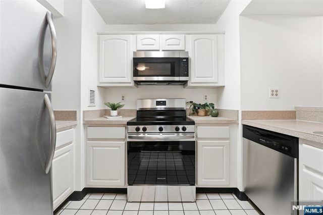 551 Observer Highway 3L, Hoboken, NJ 07030