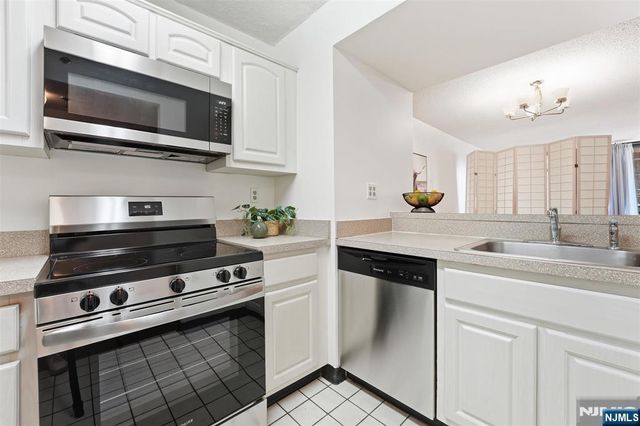 551 Observer Highway 3L, Hoboken, NJ 07030