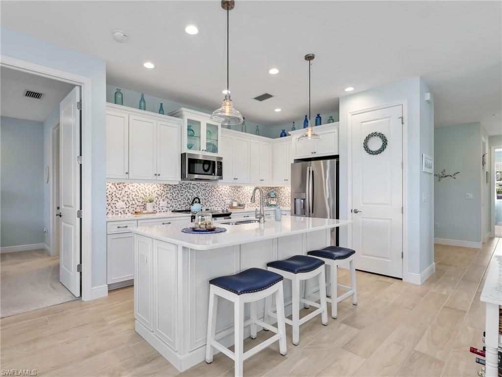 2543 Seychelles DR 605, NAPLES, FL 34112 — photo 4