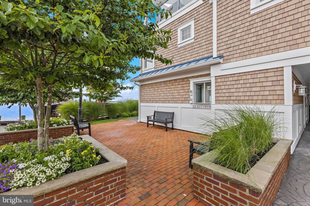 100 N WEST AVE #UNIT 7A, Beach Haven, NJ 08008