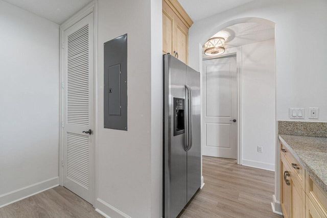 200 NE 2nd Avenue 401, Delray Beach, FL 33444