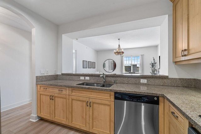 200 NE 2nd Avenue 401, Delray Beach, FL 33444