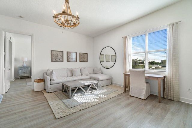 200 NE 2nd Avenue 401, Delray Beach, FL 33444