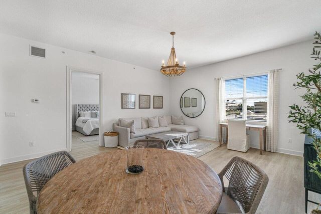 200 NE 2nd Avenue 401, Delray Beach, FL 33444