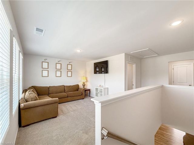 1767 Mallard Drive, Kernersville, NC 27284