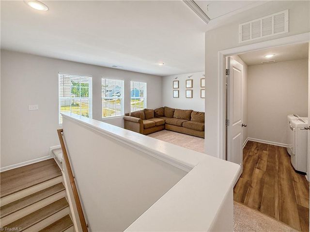 1767 Mallard Drive, Kernersville, NC 27284