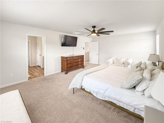1767 Mallard Drive, Kernersville, NC 27284