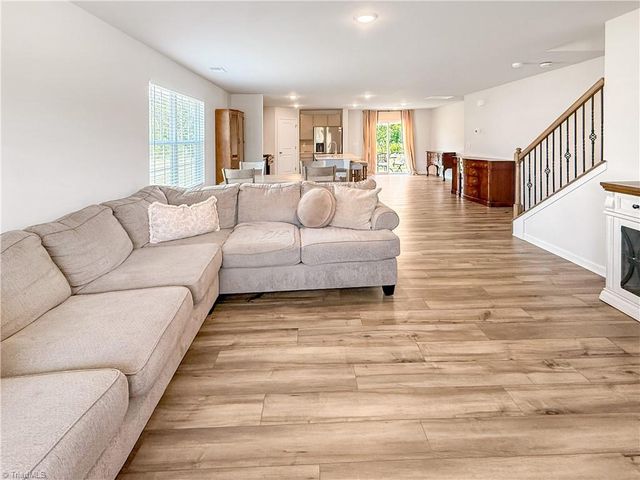 1767 Mallard Drive, Kernersville, NC 27284