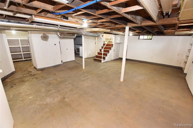 4047 Mitchell Drive, Flint, MI 48506