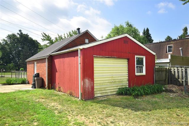 4047 Mitchell Drive, Flint, MI 48506