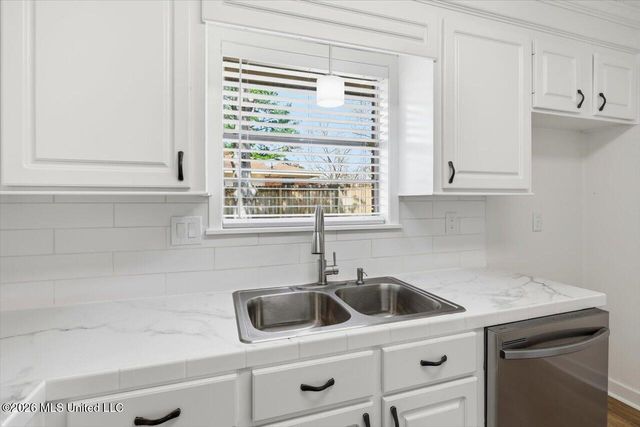 464 Robert Michael Drive, Pearl, MS 39208