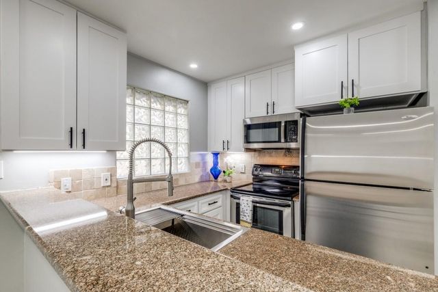 4221 Cole Avenue 202, Dallas, TX 75205