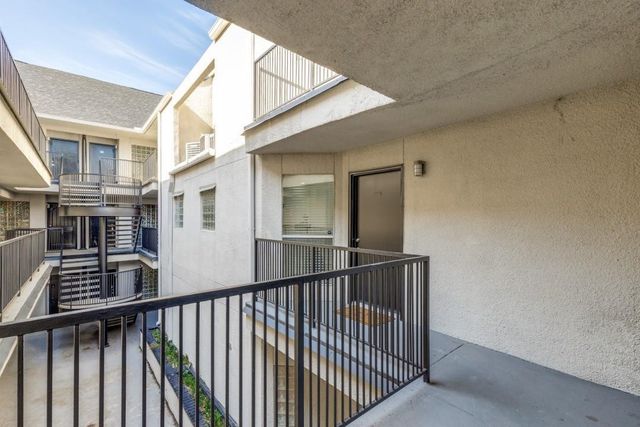 4221 Cole Avenue 202, Dallas, TX 75205