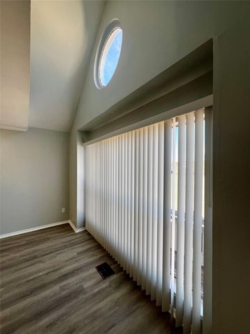 4221 Cole Avenue 202, Dallas, TX 75205
