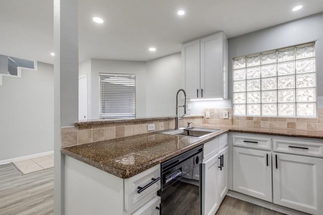 4221 Cole Avenue 202, Dallas, TX 75205