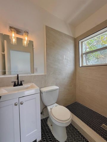 12906 NE 6th Ave 1, North Miami, FL 33161