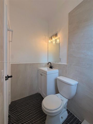 12906 NE 6th Ave 1, North Miami, FL 33161