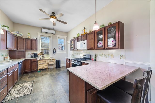 1206 Wallis Ave, Santa Anna, TX 76878