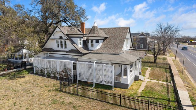 1206 Wallis Ave, Santa Anna, TX 76878
